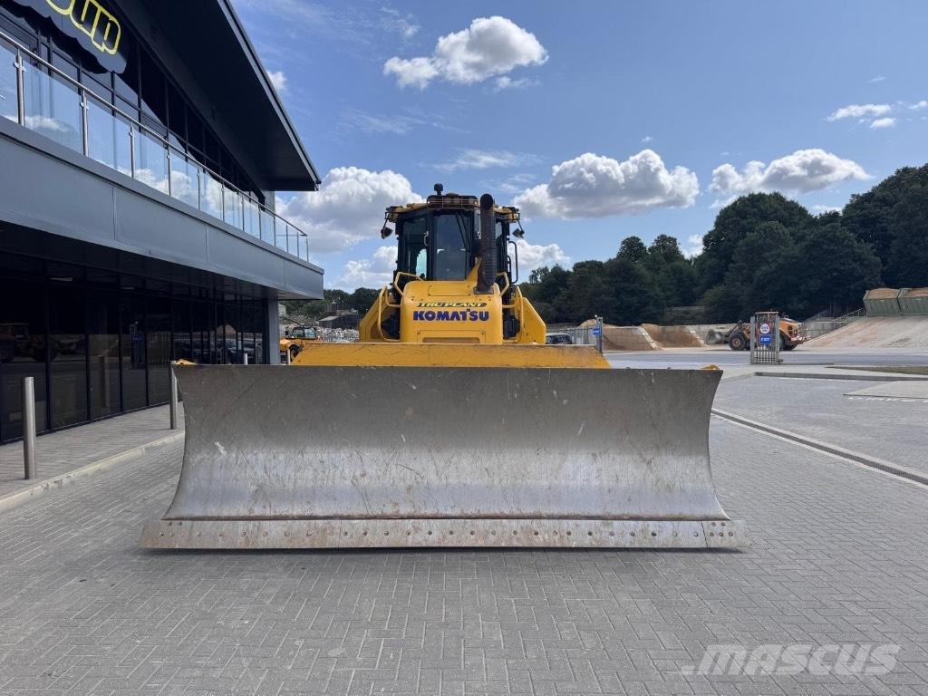 Komatsu D 71P Xi Pásové dozéry
