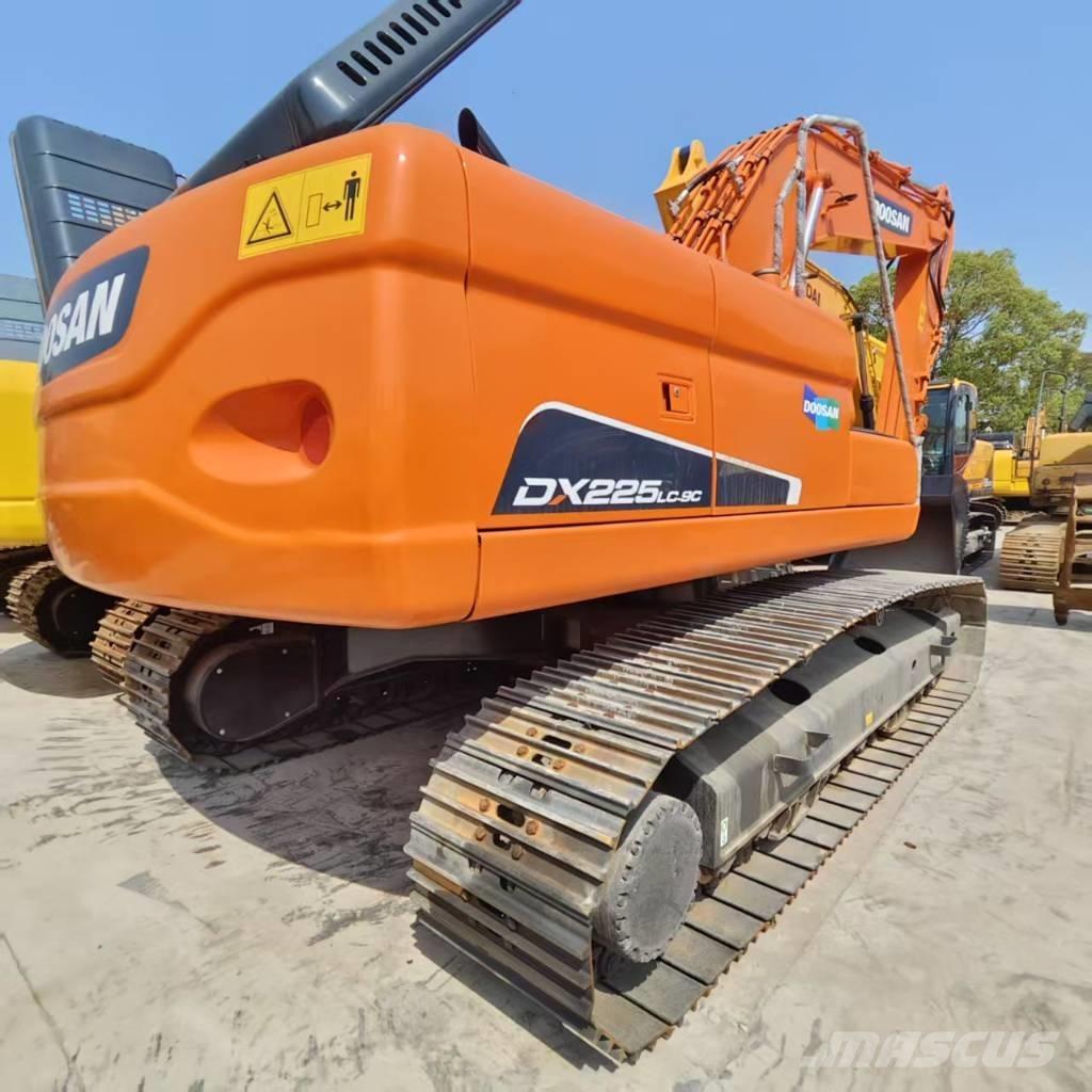 Doosan DX225LC-9C Pásové rýpadlá