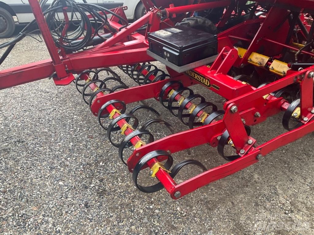 Väderstad Rapid300S Mechanické sejačky
