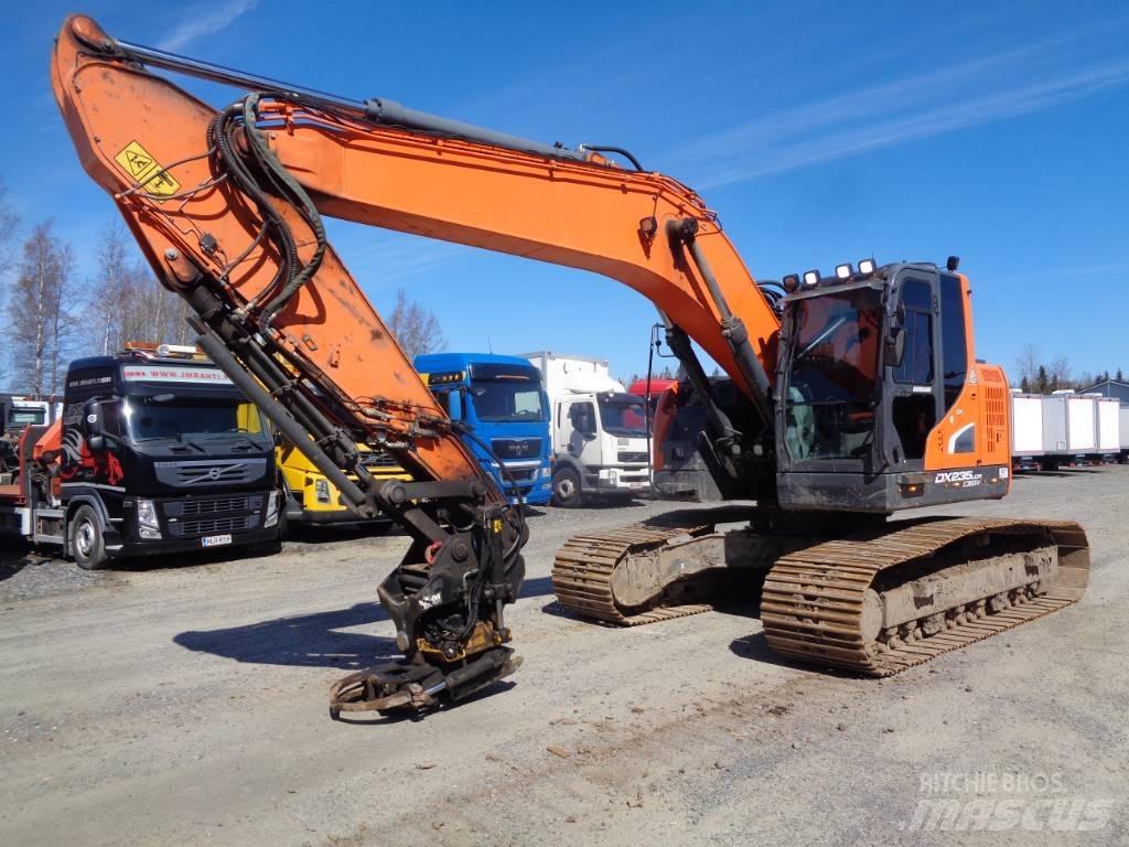 Doosan 235 LCR Pásové rýpadlá