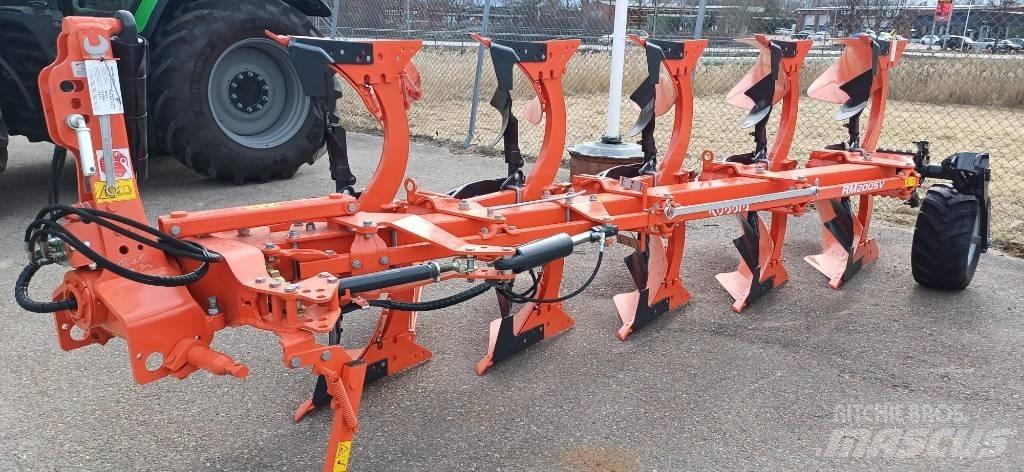 Kubota RM 2005 Dvojstranné pluhy