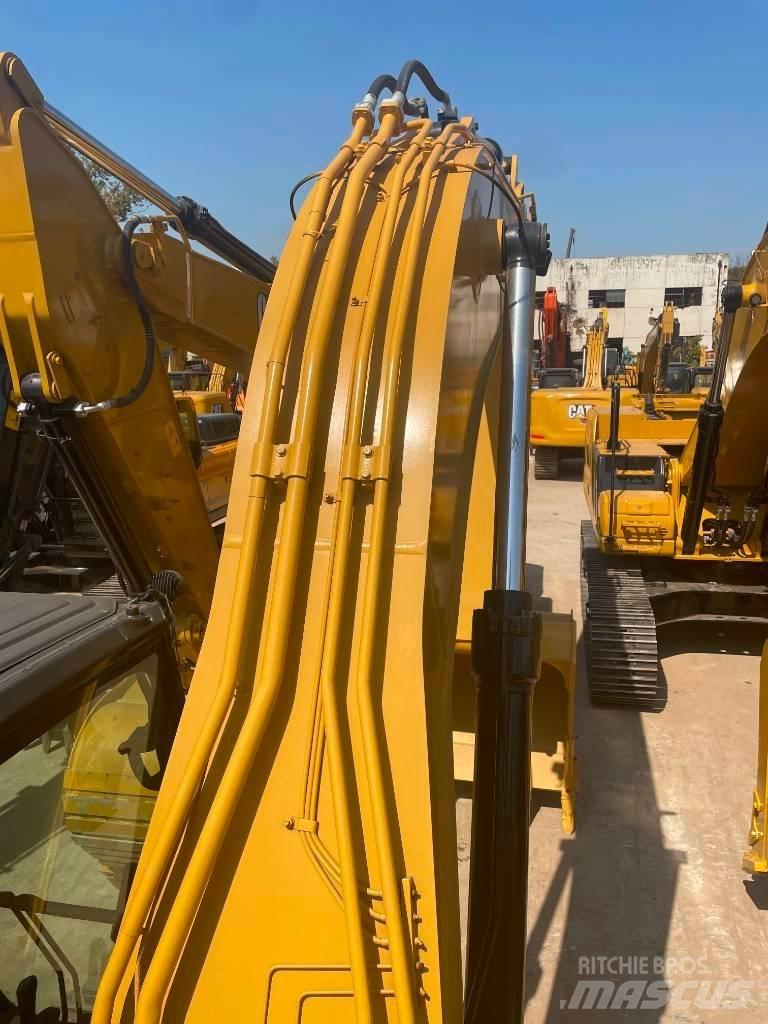 CAT 330 GC Pásové rýpadlá