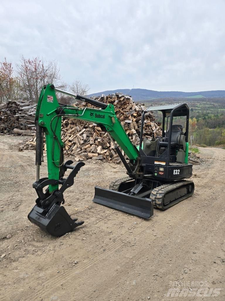 Bobcat E 32 Mini rýpadlá < 7t