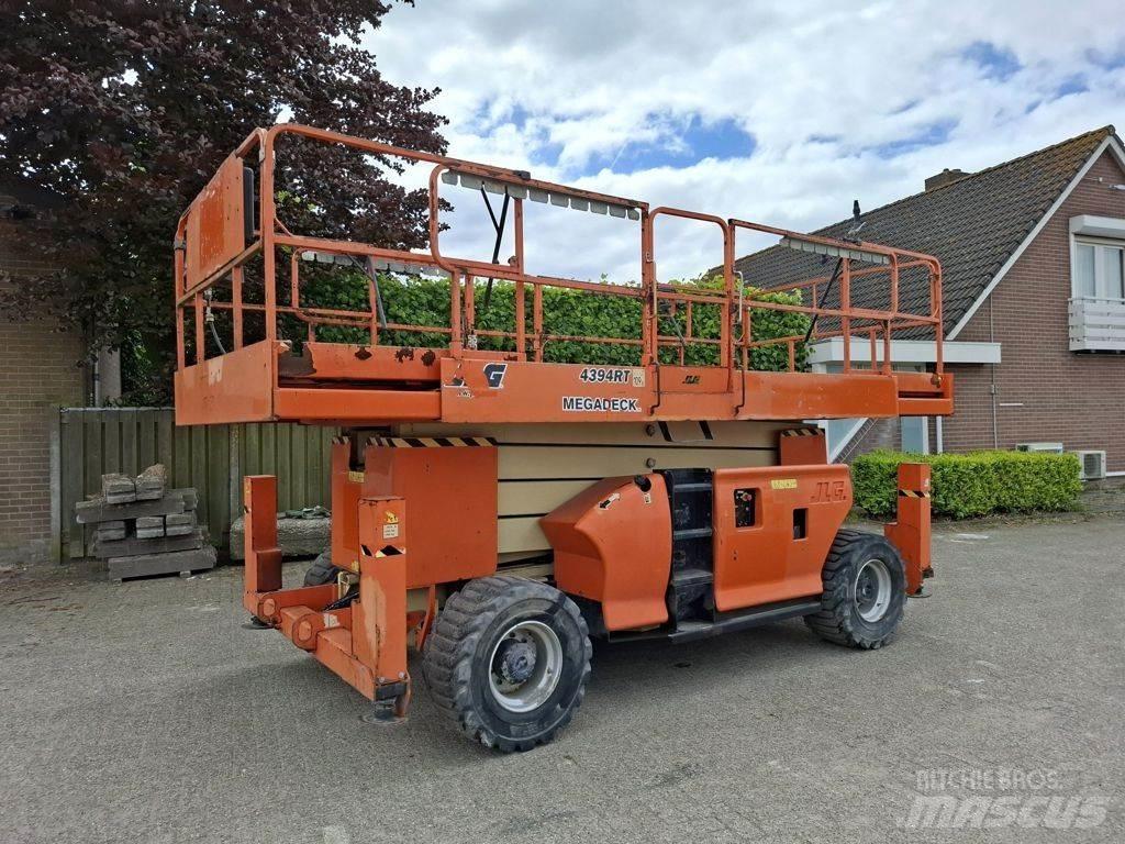 JLG 4394RT Nožnicové zdvíhacie plošiny