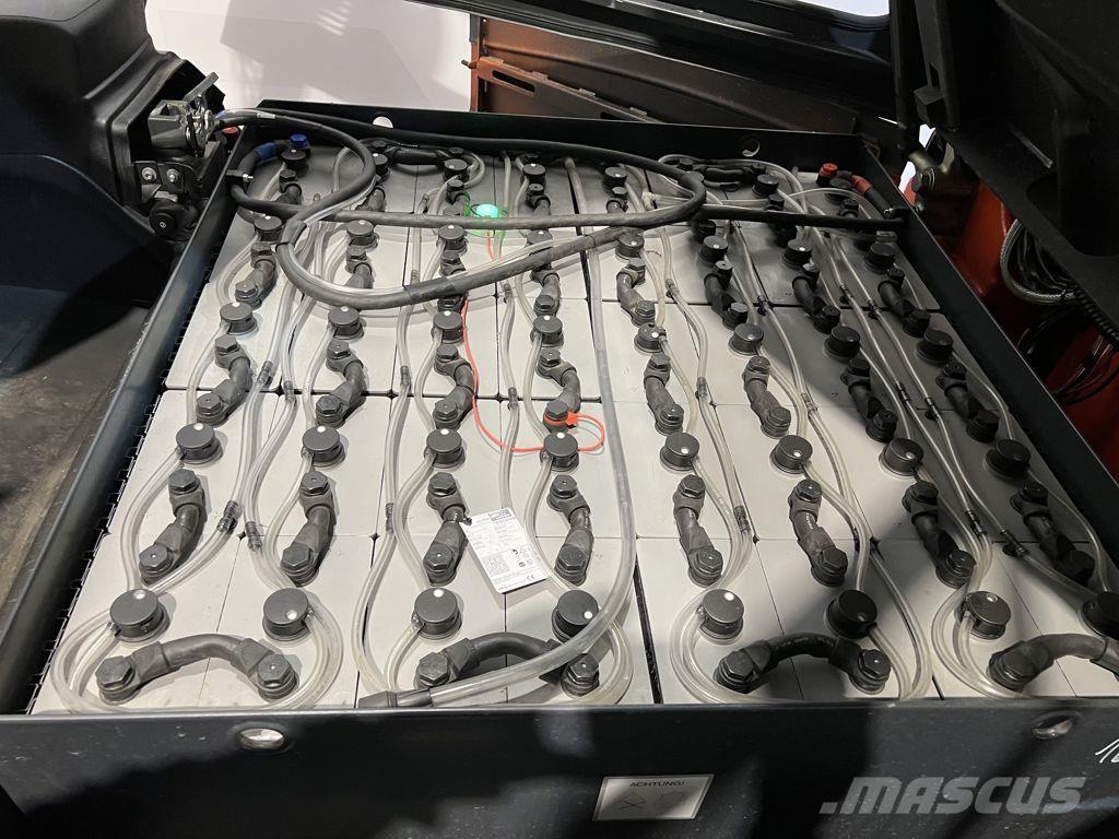 Linde E50HL-01 Akumulátorové vozíky