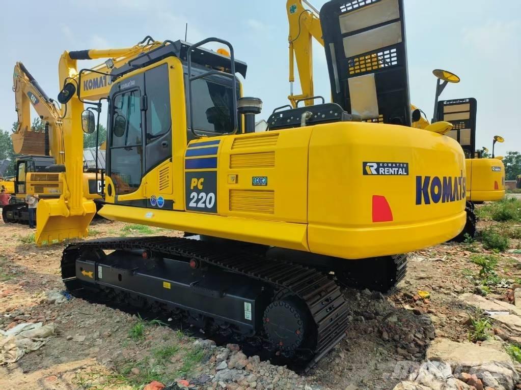 Komatsu PC 220-8 Pásové rýpadlá