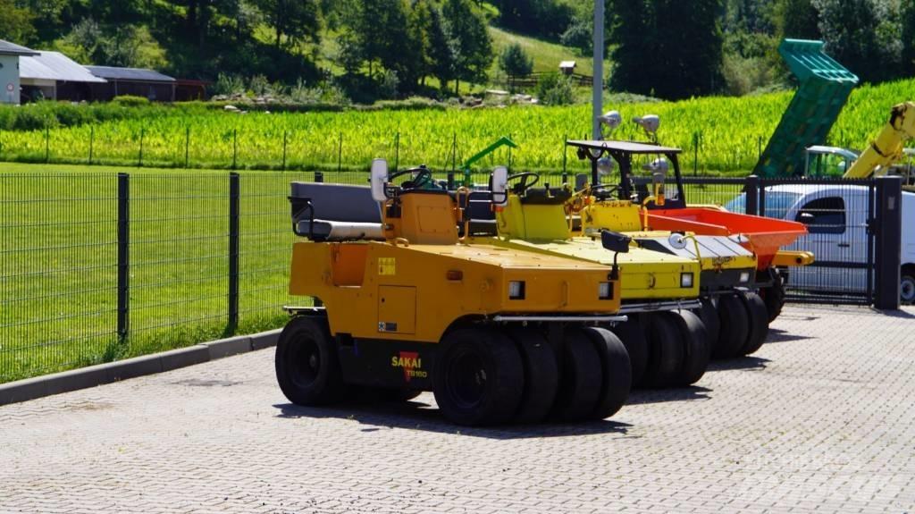 Sakai TS 160 Pneumatikové valce