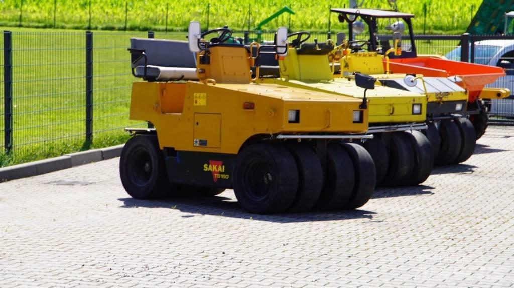 Sakai TS 160 Pneumatikové valce