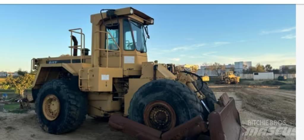 CAT 824 C Kolesové dozéry
