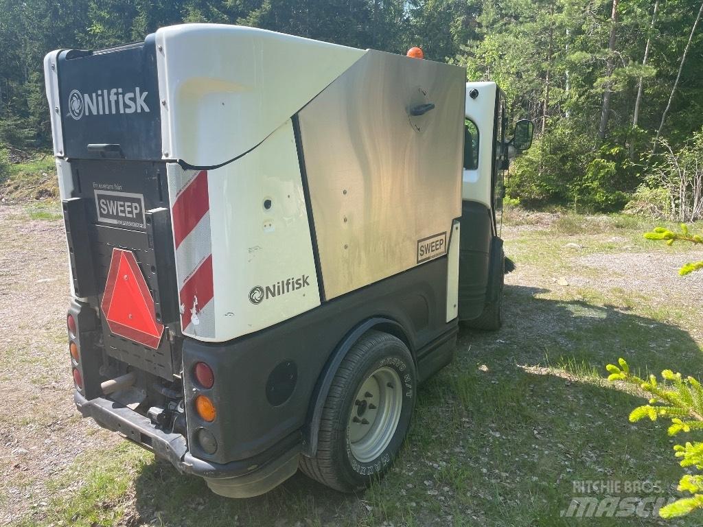 Nilfisk CR 3500 Zametacie stroje