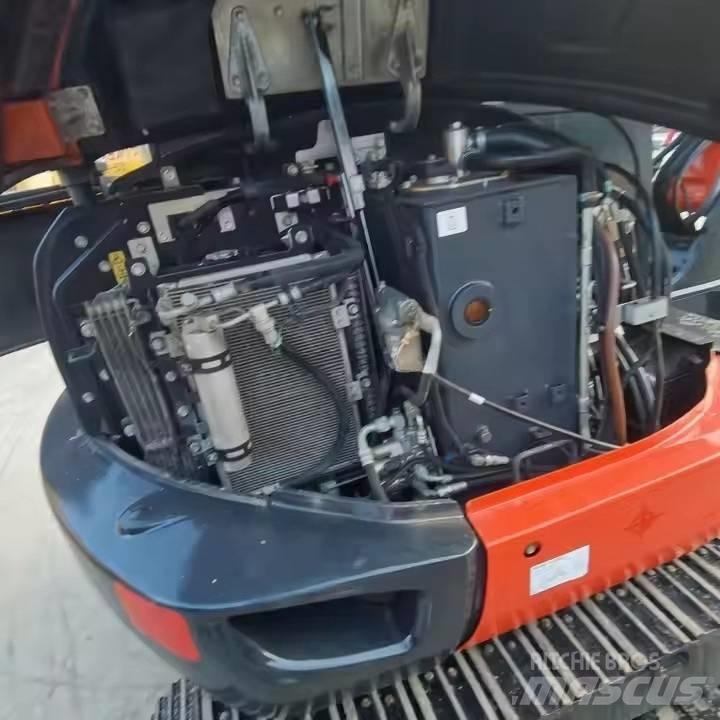 Kubota KX165 Pásové rýpadlá
