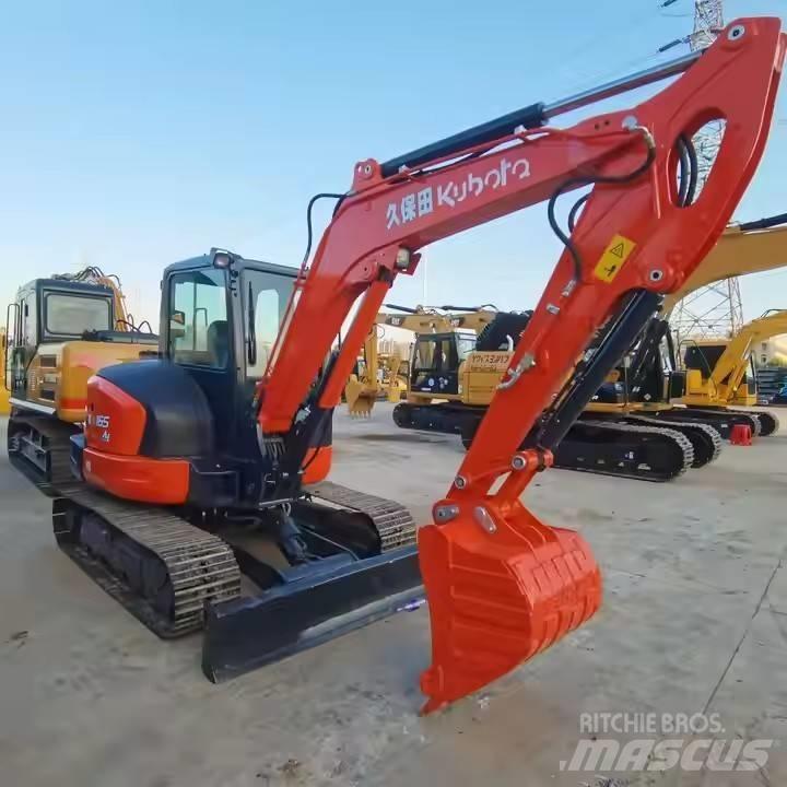 Kubota KX165 Pásové rýpadlá