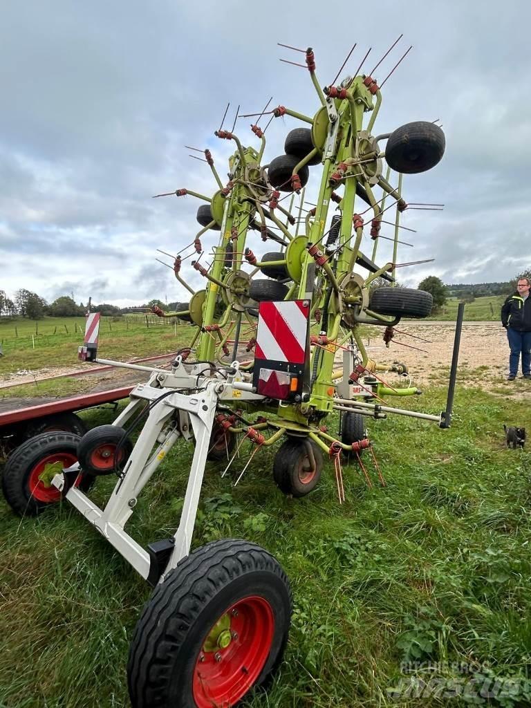 CLAAS VOLTO 1100T Obracače a zhrabovače sena