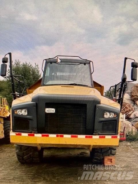 CAT 740 B Kĺbové nákladné autá