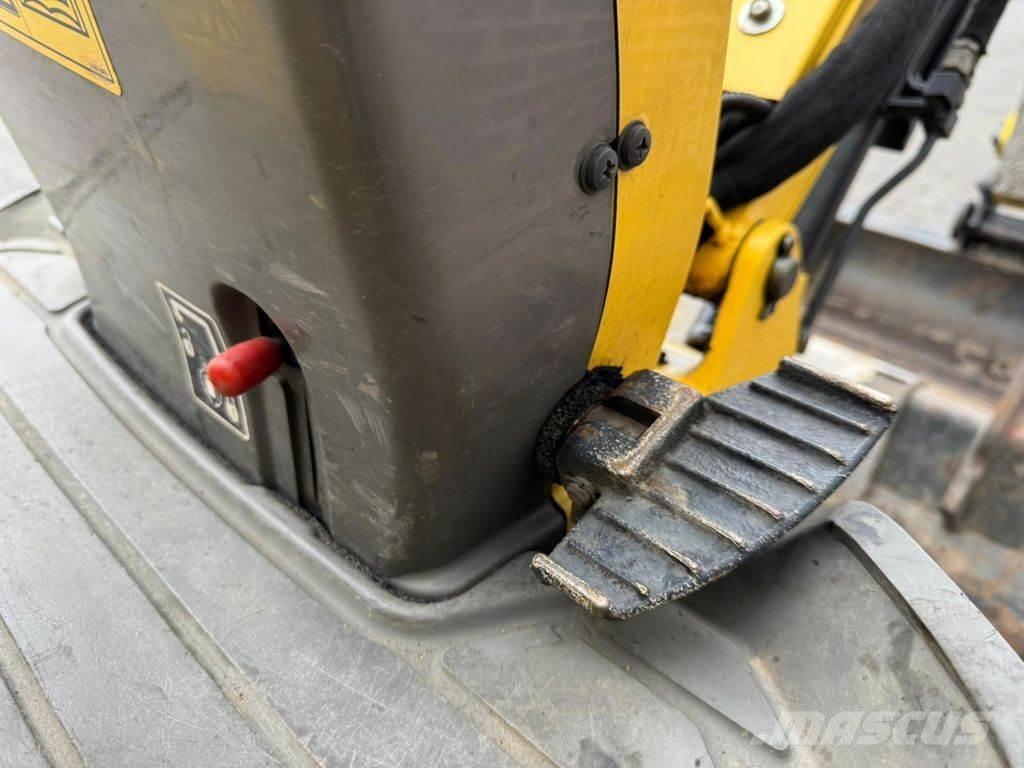 Yanmar SV08 Mini rýpadlá < 7t