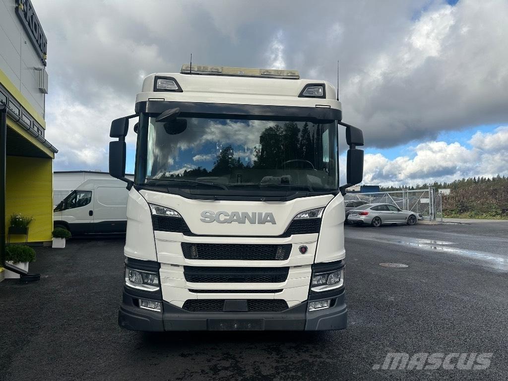 Scania P 370 6x2*4 Hákový nosič kontajnerov