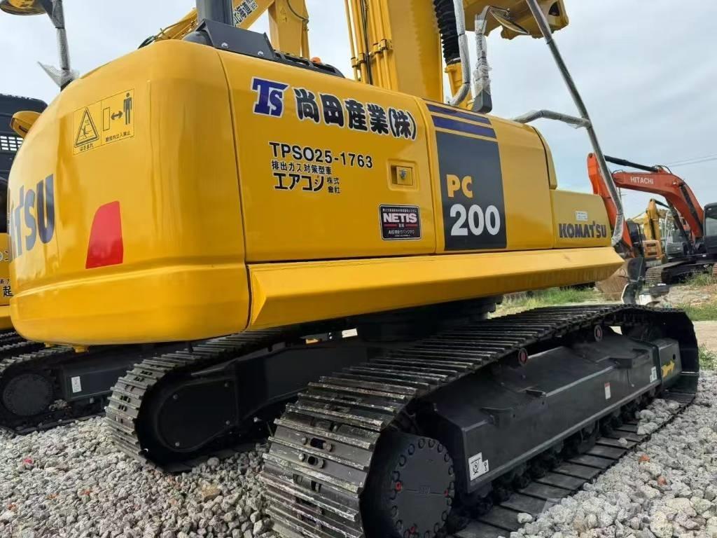 Komatsu 200-8 Pásové rýpadlá