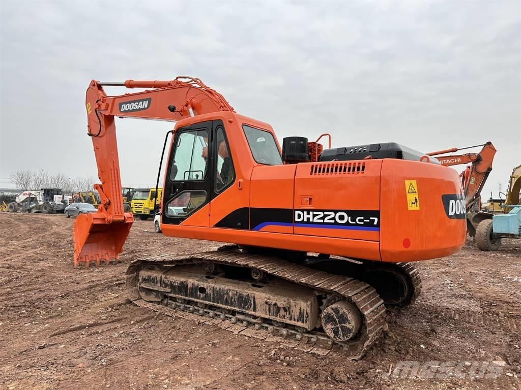 Doosan DH220-7 Pásové rýpadlá