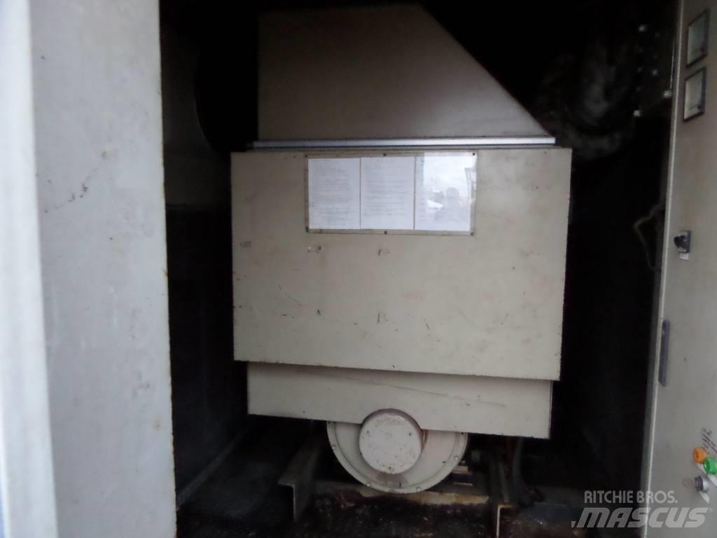 Cummins 550KVA Naftové generátory
