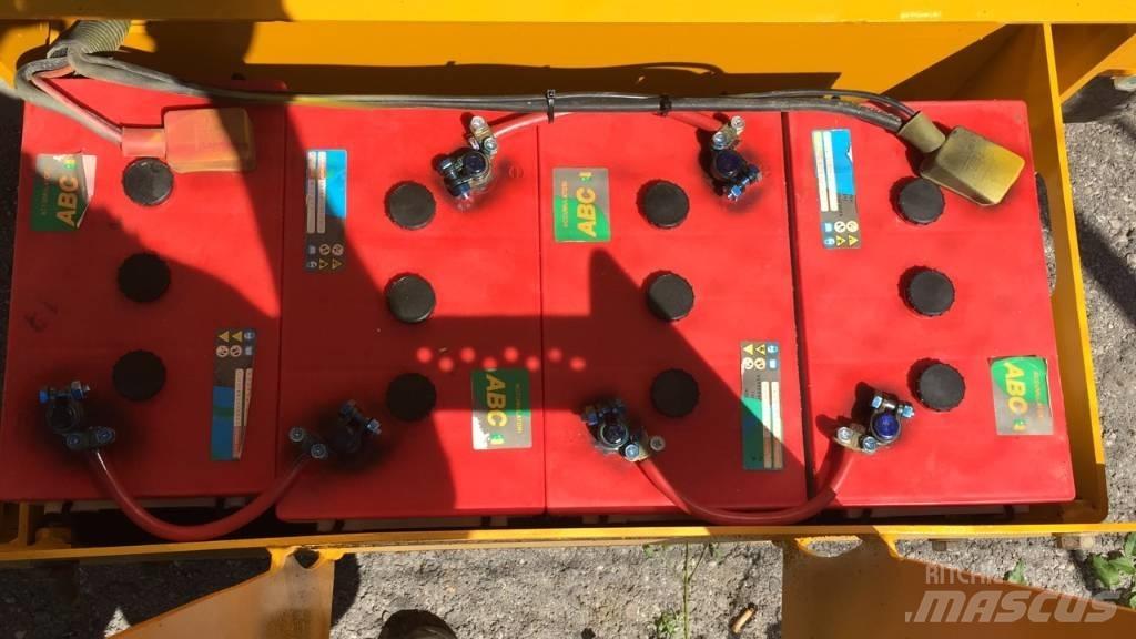 Haulotte Compact 10 Nožnicové zdvíhacie plošiny