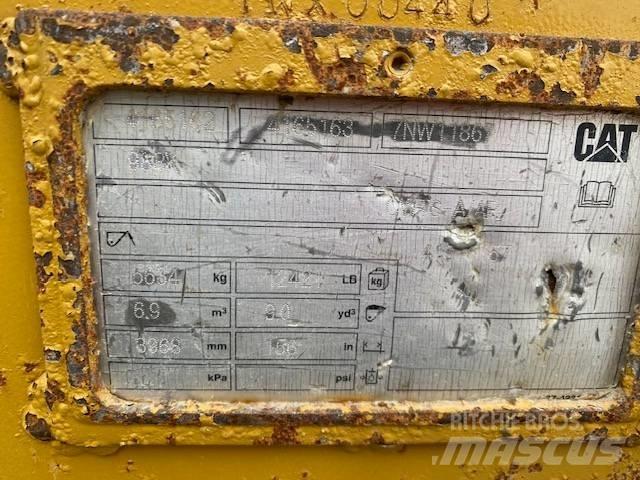 CAT 988 K Kolesové nakladače