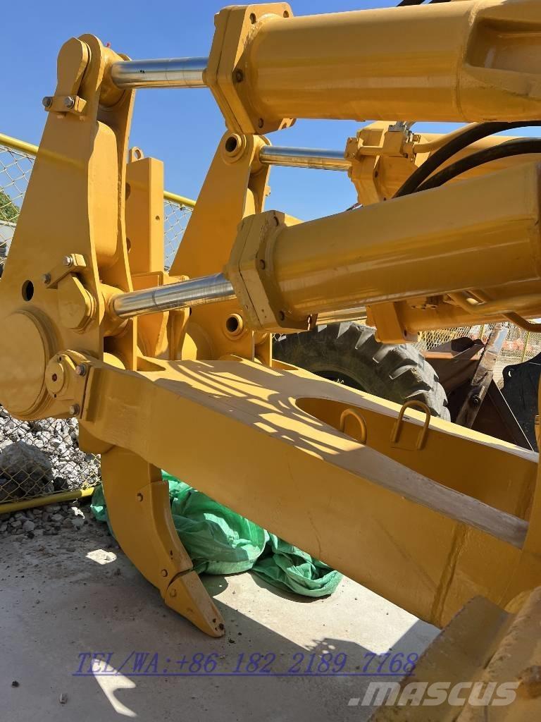 Shantui SD32 Pásové dozéry