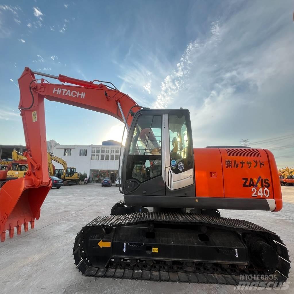 Hitachi ZX 240 Pásové rýpadlá