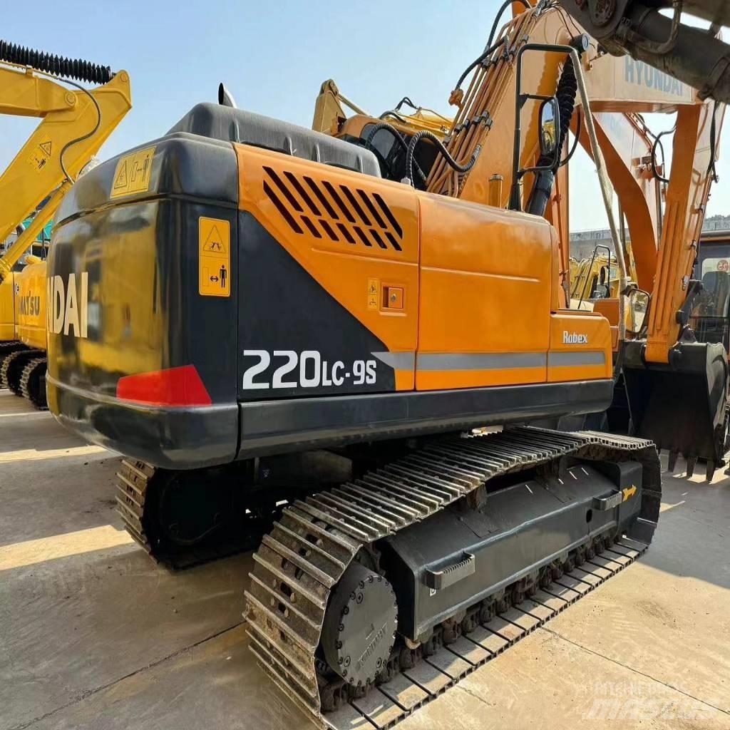 Hyundai R220LC-9S Pásové rýpadlá