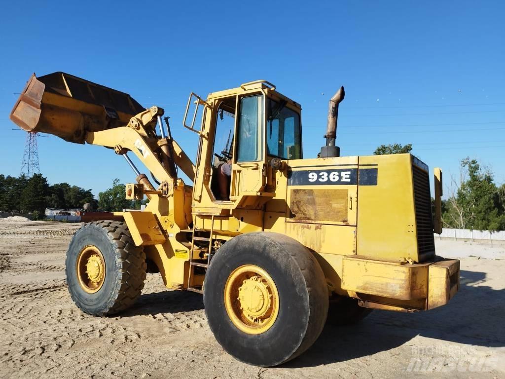 CAT 936 E Kolesové nakladače