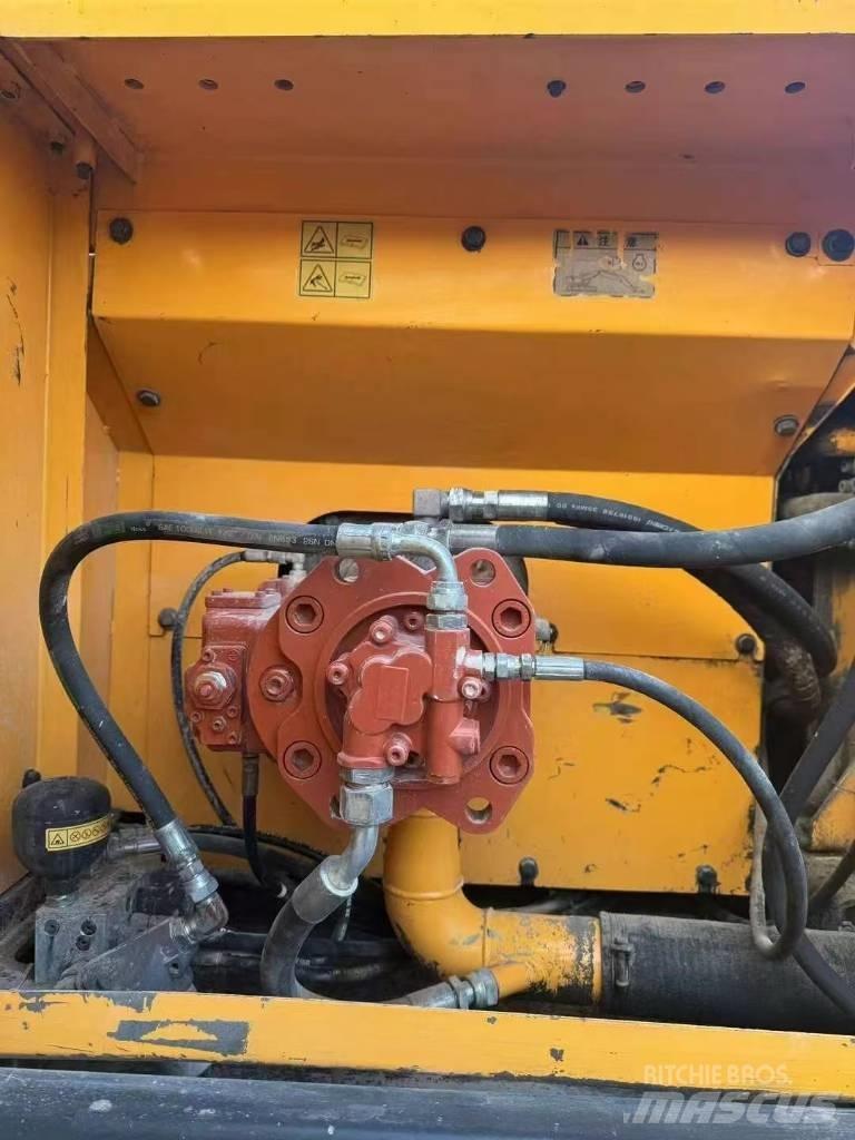 Hyundai Robex 215-7 Pásové rýpadlá