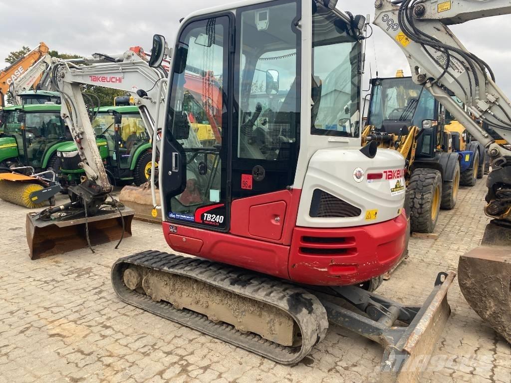 Takeuchi TB 240 Mini rýpadlá < 7t