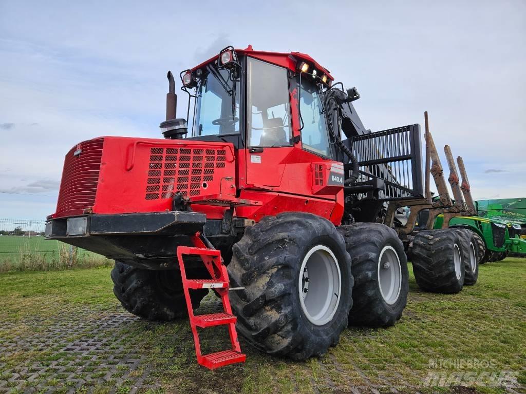 Komatsu 840.4 Lesné traktory