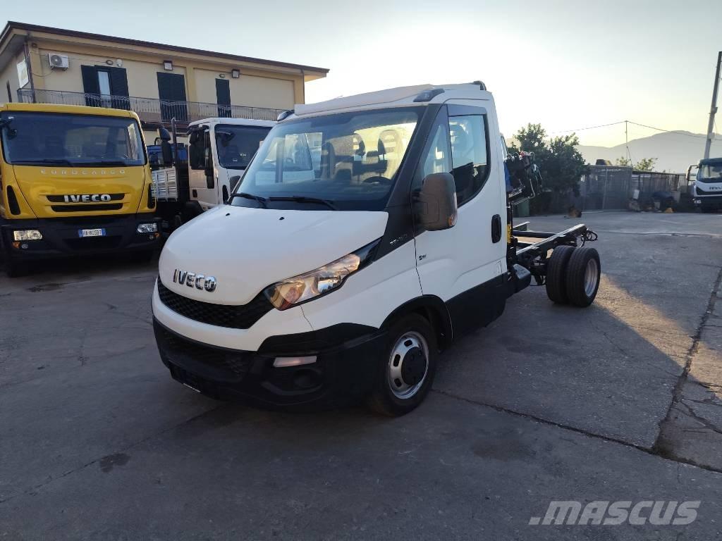 Iveco Daily 35-150 Autožeriavy, hydraulické ruky