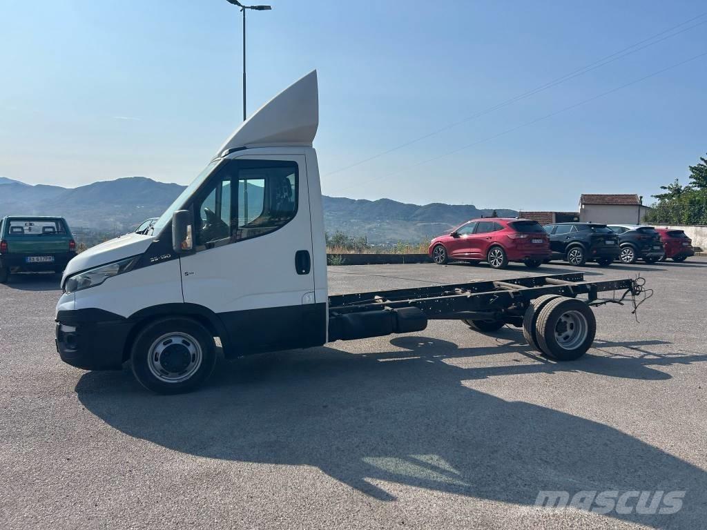 Iveco Daily 35-150 Nákladní vozidlá na prepravu automobilov