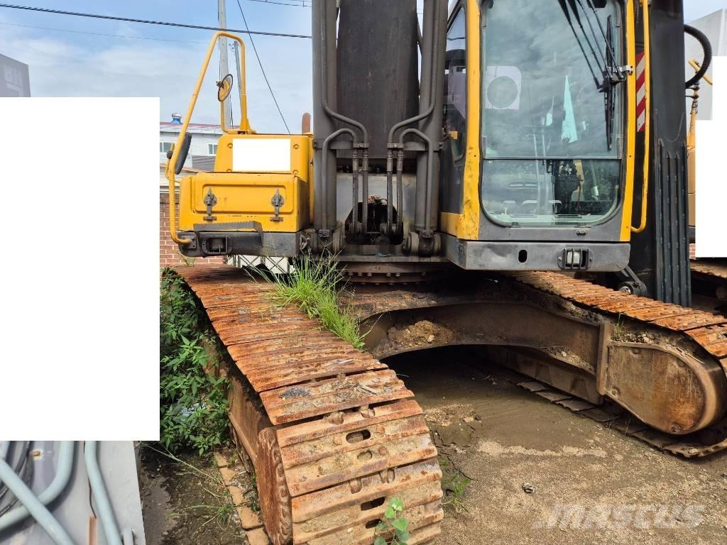 Volvo EC 290 BL Pásové rýpadlá