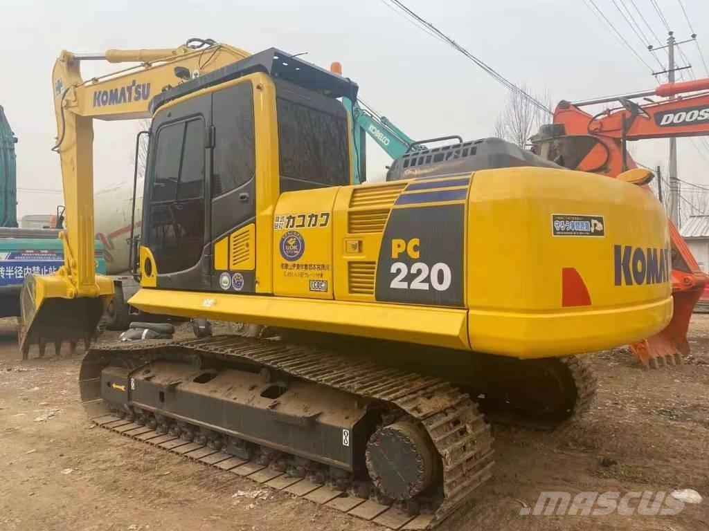 Komatsu pc220-8 Pásové rýpadlá