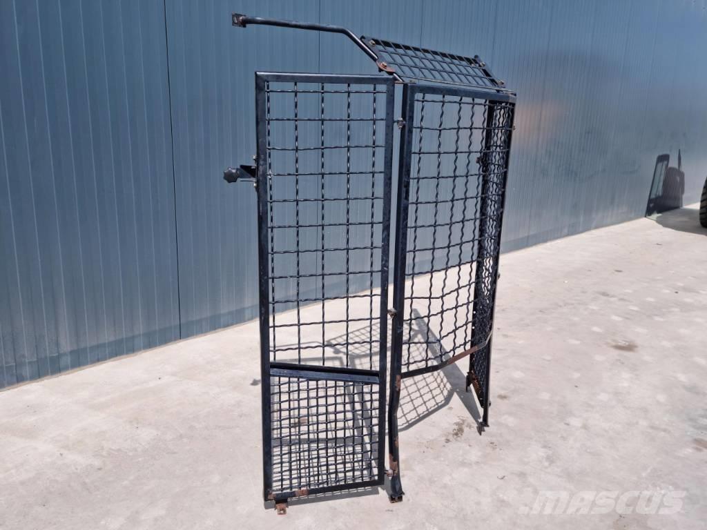 CAT 938K / 938M Kabíny a interiér