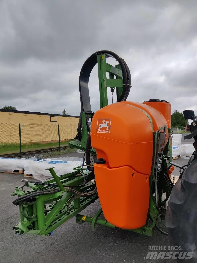 Amazone UG901 Nesené postrekovače
