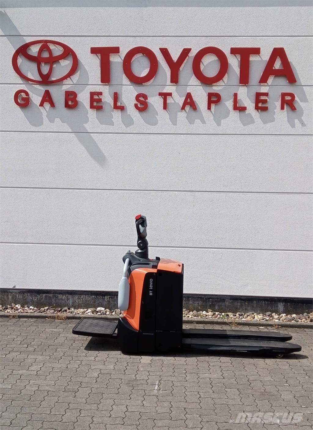 Toyota LPE 220 Ručne vedené vysokozdvižné vozíky