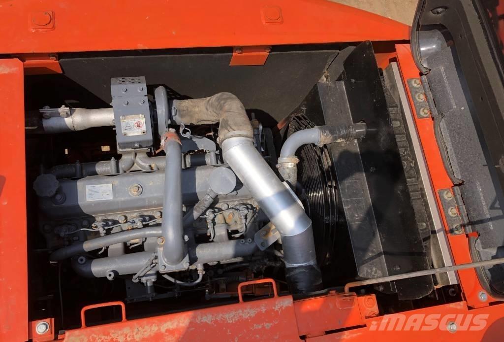 Doosan DX150W Pásové rýpadlá