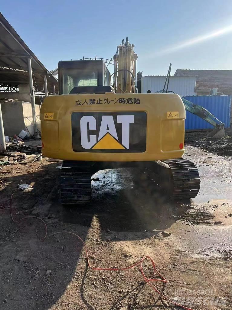 CAT 312d Pásové rýpadlá