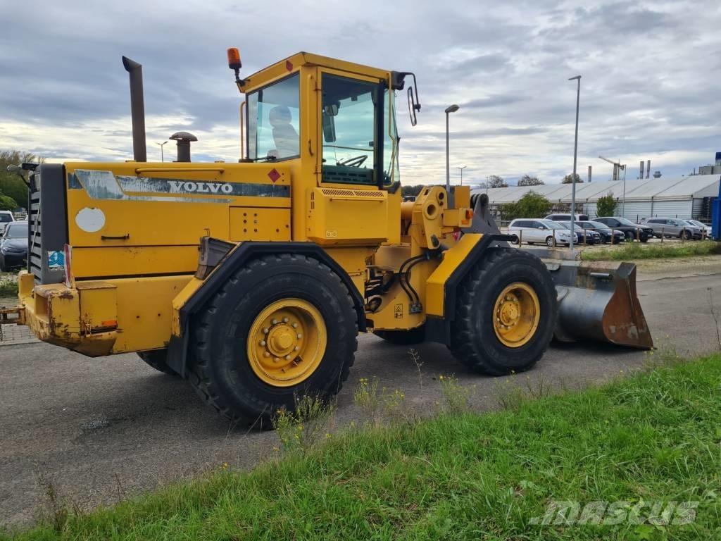 Volvo L70C Kolesové nakladače