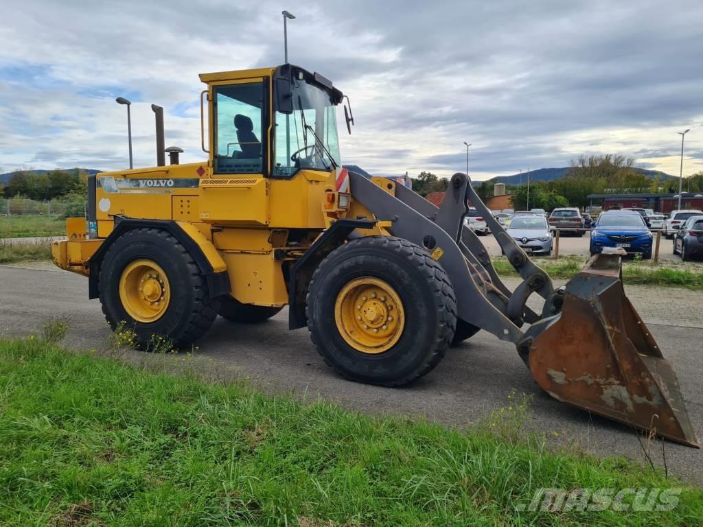 Volvo L70C Kolesové nakladače