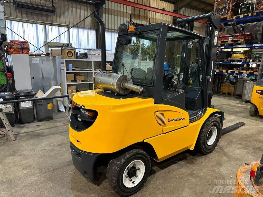 Jungheinrich DFG 550 Dieselové vozíky