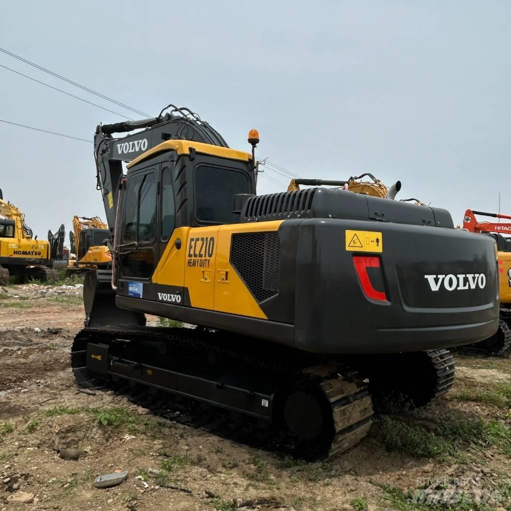 Volvo 210 Pásové rýpadlá