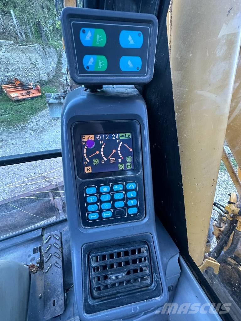 Komatsu PW 160-7E0 Kolesové rýpadlá