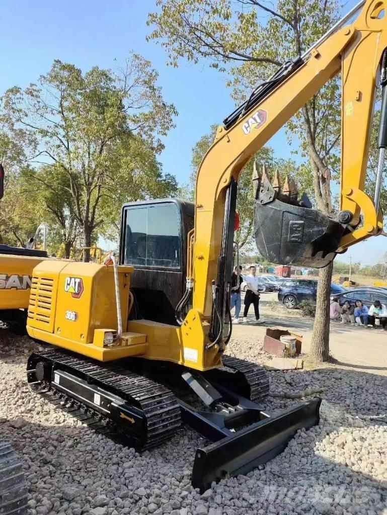 CAT 306 Mini rýpadlá < 7t