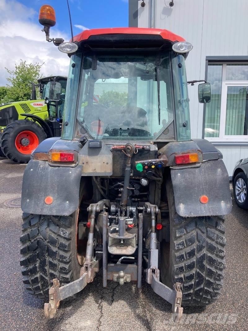 Kubota M7040 Kompaktné traktory