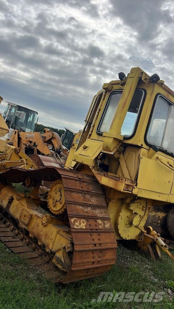 CAT D 4 H Výložníky a lyžice