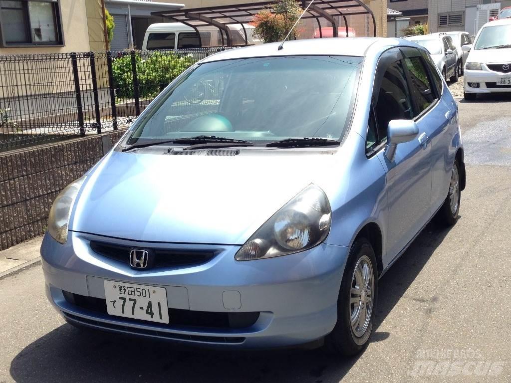 Honda LA-GD1 Automobily